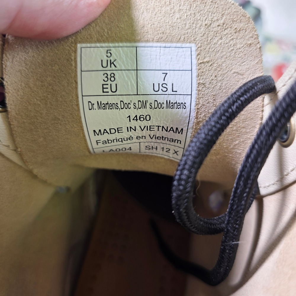 Dr. Martens 1460 Floral Bloom Lace Up Combat Boots Tan Womens 7 NWOT NEW - Picture 5 of 6